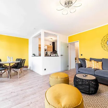 Daire Elbkiez - Wohnen Zwischen Elbe & Altstadt, Stilvoll Mit Balkon!